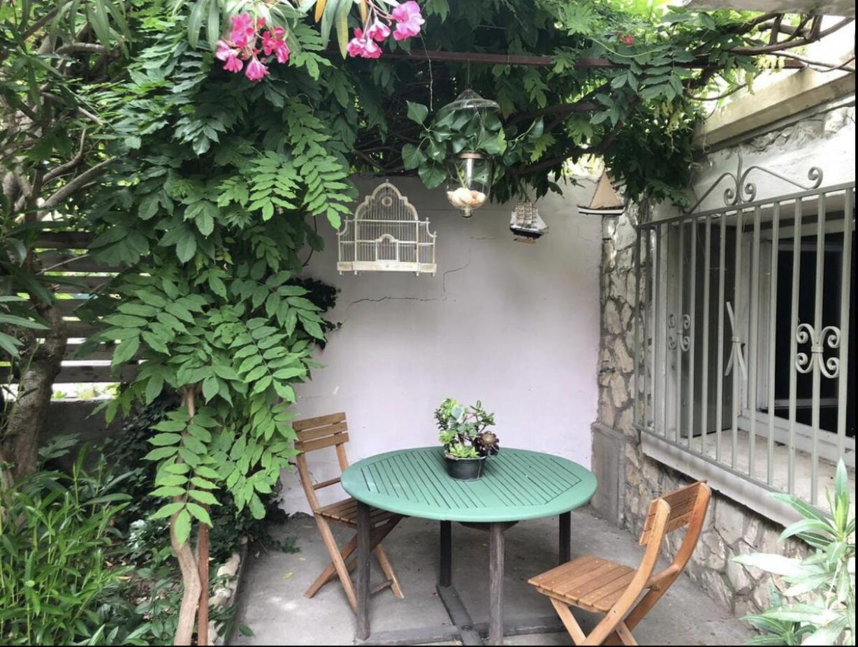 Appartement Complet Ou 2 Chambres De Charme En Centre-Ville Arles Exterior foto