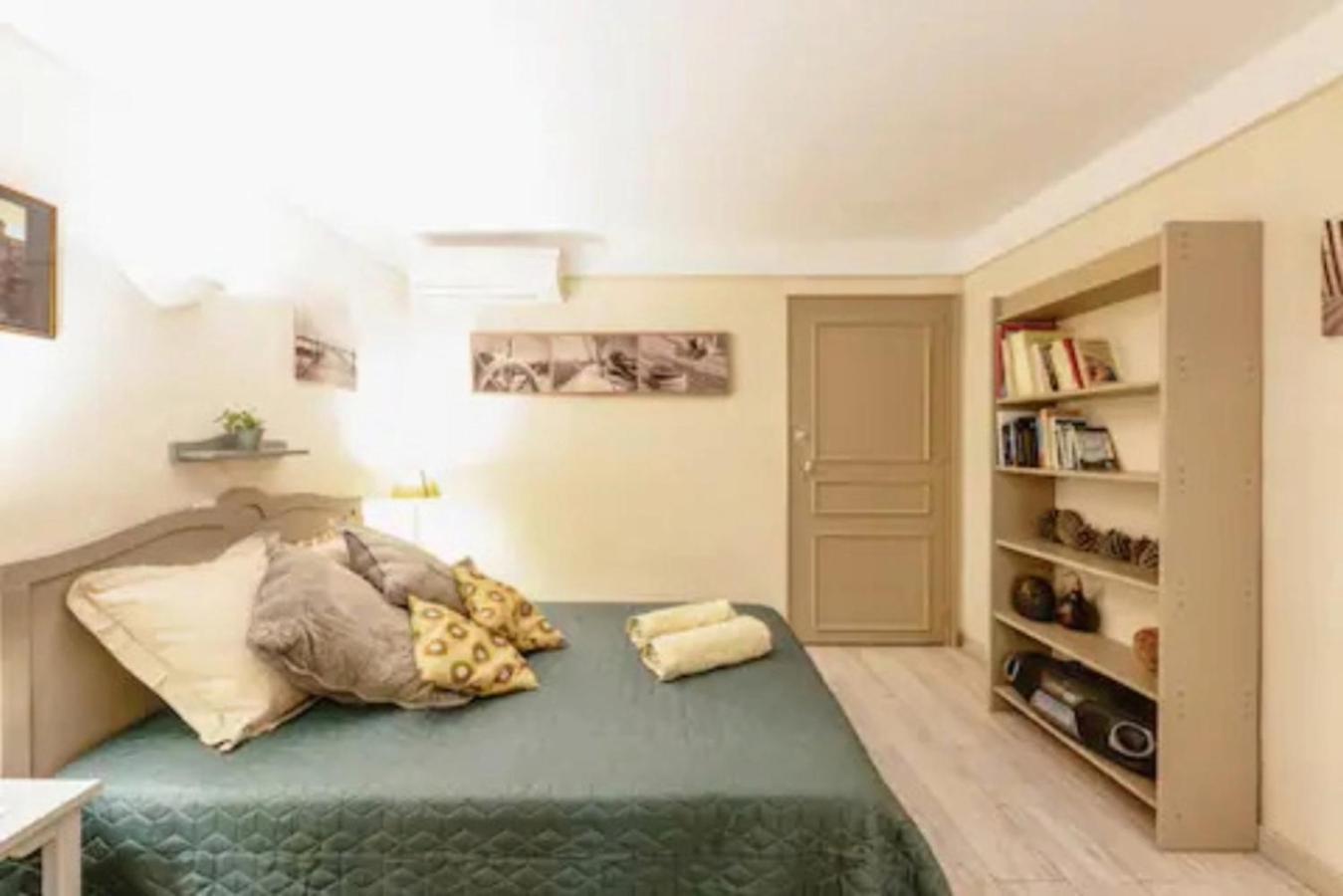 Appartement Complet Ou 2 Chambres De Charme En Centre-Ville Arles Exterior foto