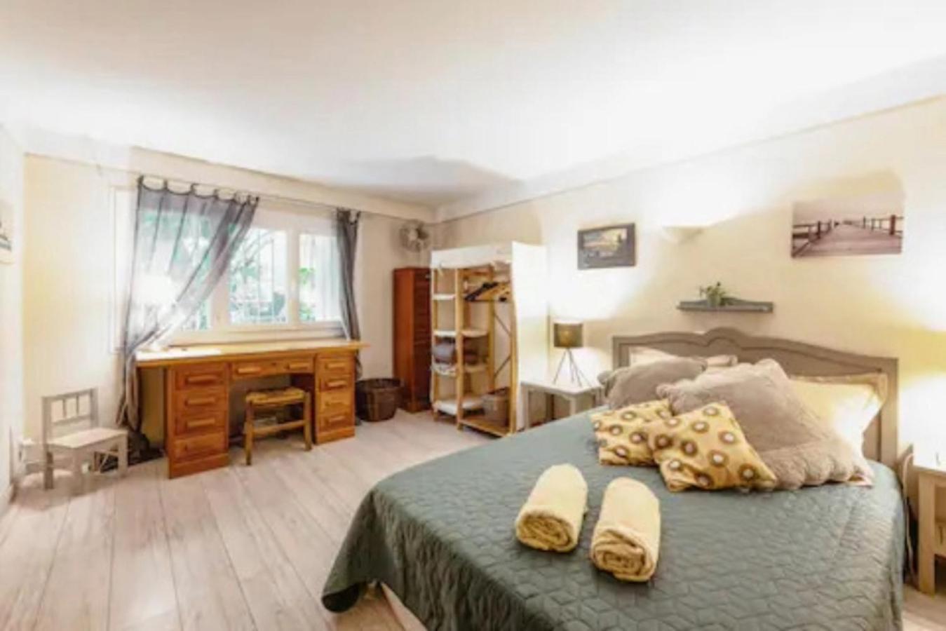 Appartement Complet Ou 2 Chambres De Charme En Centre-Ville Arles Exterior foto