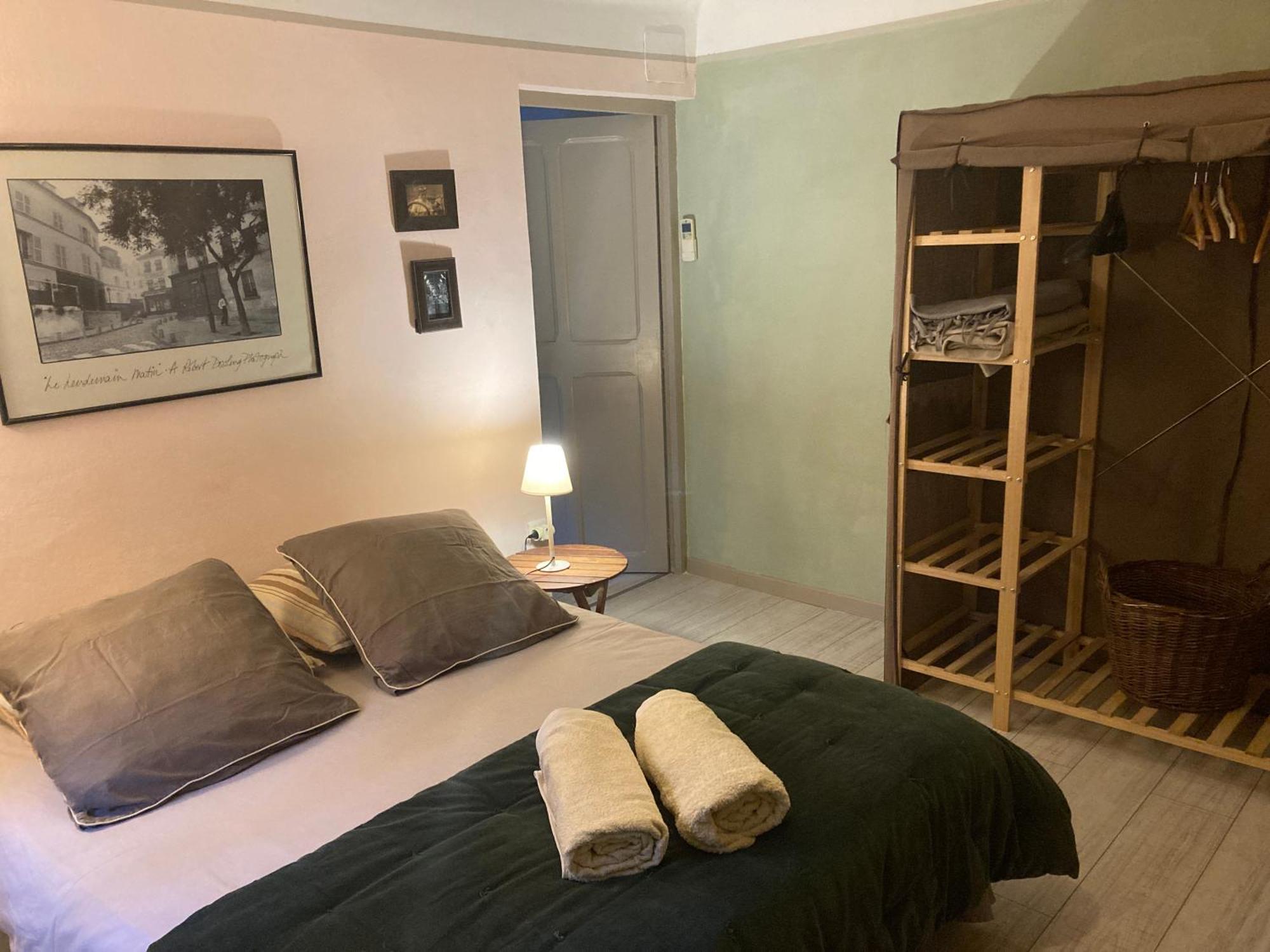 Appartement Complet Ou 2 Chambres De Charme En Centre-Ville Arles Exterior foto