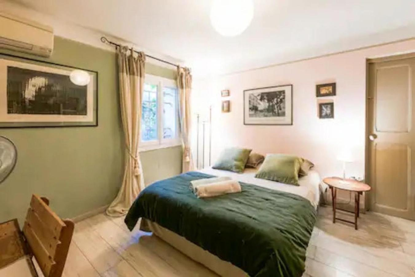 Appartement Complet Ou 2 Chambres De Charme En Centre-Ville Arles Exterior foto