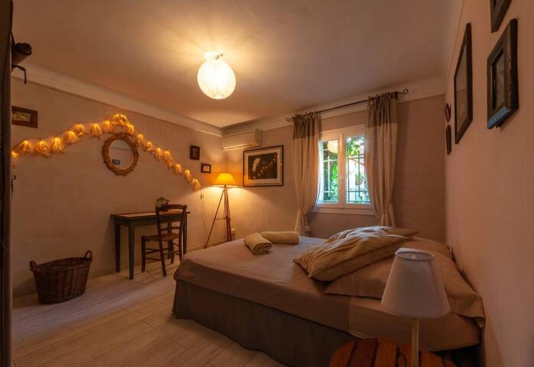 Appartement Complet Ou 2 Chambres De Charme En Centre-Ville Arles Exterior foto