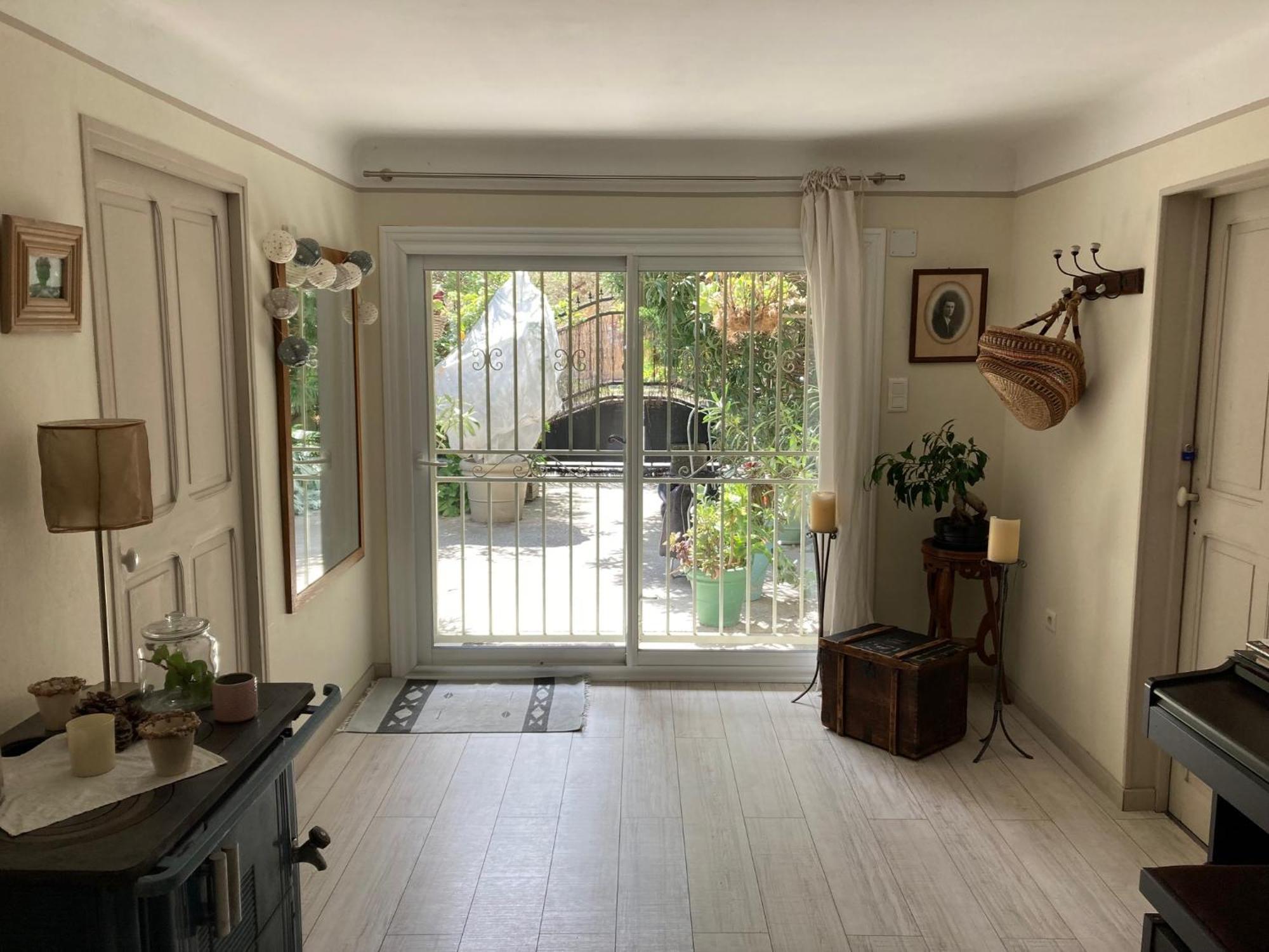 Appartement Complet Ou 2 Chambres De Charme En Centre-Ville Arles Exterior foto
